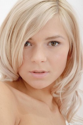 Crystal B  from CLUBSWEETHEARTS