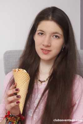 Kamilla C  from CLUBSWEETHEARTS