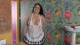 Jasmine  from DOWNBLOUSELOVING