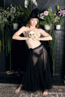 Emily Bloom  from EMILYBLOOM