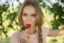 Karissa Diamond  from KARISSA-DIAMOND