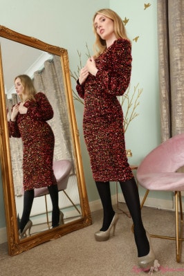 Jessica B  from LAYERED-NYLONS