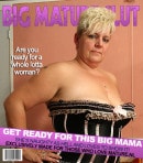 Blonde Short Haired BBW Makes Her Vagina Soaking Wet