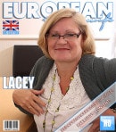 Sexy Mature Secretary Showing Horny Underwear