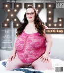 Huge XXL Lady Is A BBW With Huge Saggy Natural Tits Masturbating In Bed