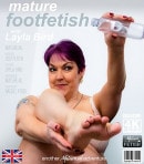 British Housewife Layla Bird Has A Footfetish And Gets Wet When She Plays With Her Own Feet video from MATURE.NL