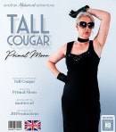 Masturbating Tall British Cougar Primal Moon Loves To Play With Her Big Pussylips