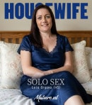 British MILF Leia Organa Fingerbangs Her Hot Mature Pussy video from MATURE.NL