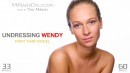 Undressing Wendy