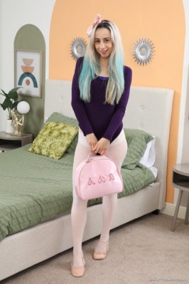 Tania Aresti  from ONLYTEASE