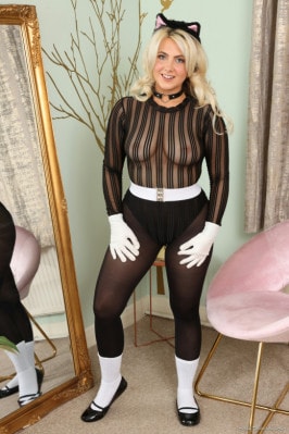 Imogen B  from ONLYTEASE