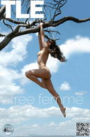 Valeria in Tree Femme gallery from THELIFEEROTIC by Oliver Nation