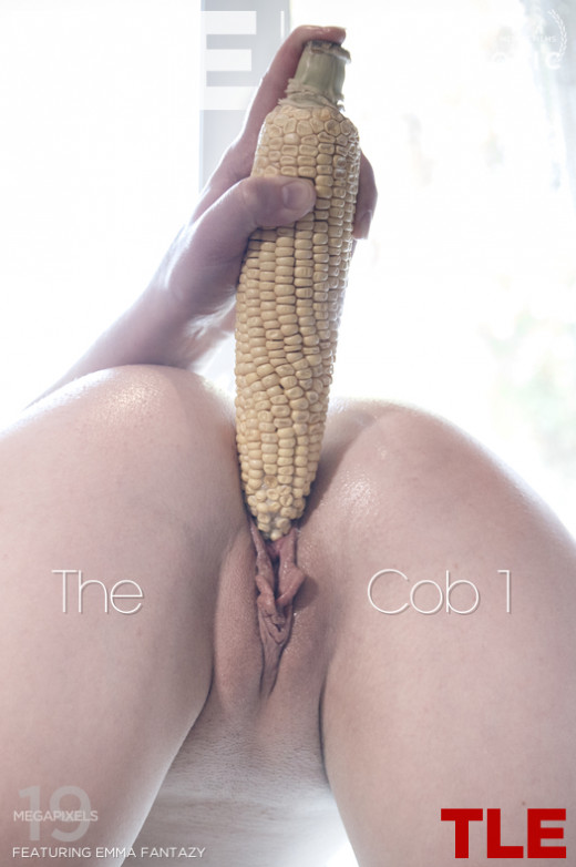 Emma Fantazy in The Cob 1 gallery from THELIFEEROTIC by Higinio Domingo