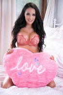 Glamour - Sofi Ryan gallery from WEBYOUNG