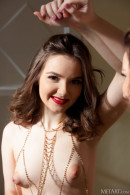 Purr Simona in Jewelry Box gallery from METART by Sandra Shine - #10