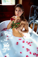 Ellie Luna in Rose Petal Bath gallery from METART by Arkisi - #5