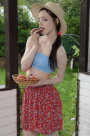 Dakota in Portrait With Peaches gallery from STUNNING18 by Thierry Murrell - #13