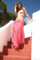 Nikkala Stott in Step Up gallery from GIRLFOLIO - #3