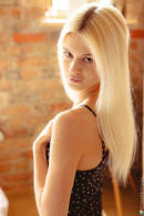 Amelia Flava Slowly Reveals Herself In Golden Sunlight gallery from CHARMMODELS by Domingo - #8