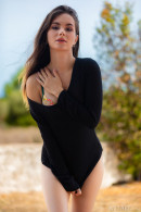 Liz Ocean in Floral Breeze gallery from METART by David Menich - #6