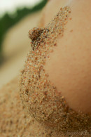Alina - Playing In The Sand gallery from STUNNING18 by Thierry Murrell - #3