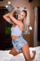 Glamour - Emma Hix, Eliza Ibarra & Gabbie Carter gallery from WEBYOUNG - #13