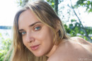 Oxana Chic in Summer Daze gallery from METART by Tora Ness - #6