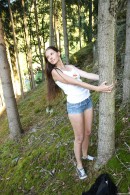 Vanessa O in Sexy Vanessa Naked In The Woods gallery from CLUBSEVENTEEN - #12