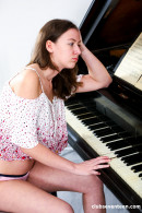 Alessandra Amore in The Naked Piano Player gallery from CLUBSEVENTEEN - #7