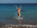 Angel Sway in Beach Frolick gallery from METART by Alex Lynn - #6