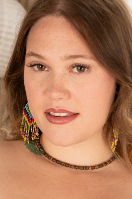 Jennavive from WEAREHAIRY